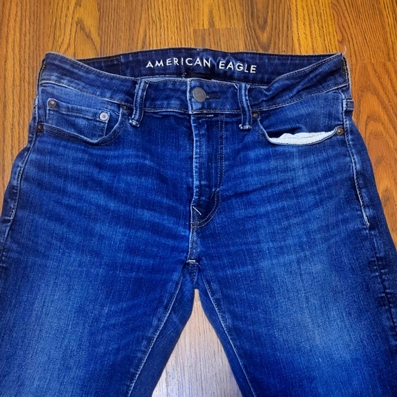 American Eagle 30x30 Men's Dark Wash Jeans - Slim Fit, Casual Comfort - Picture 5 of 10